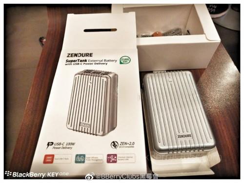 4000毫安也救不了iPhone？大容量移動(dòng)電源SuperTank真香警告