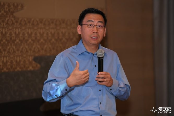 低功耗屏 高性能AI 英特爾雅典娜計劃是如何實現(xiàn)黑科技的？