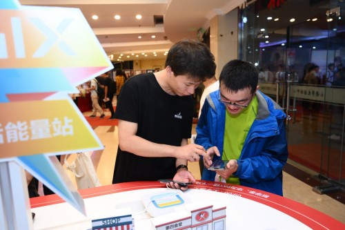 華為DigiX數(shù)字生活能量站走進浙大，面對面?zhèn)鬟f數(shù)字生活之美！