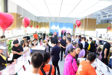 京東之家全新形象店盛大開業(yè)，成都零售創(chuàng)新變革再上新臺(tái)階