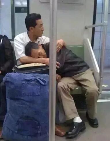 你養(yǎng)我長大，我陪你變老