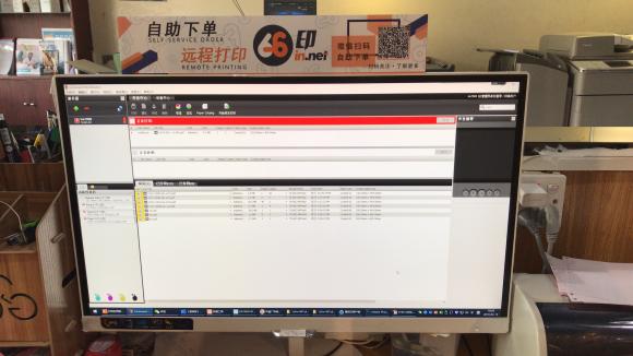 打印店生意忙，為什么學(xué)生還愿意排隊去打??？