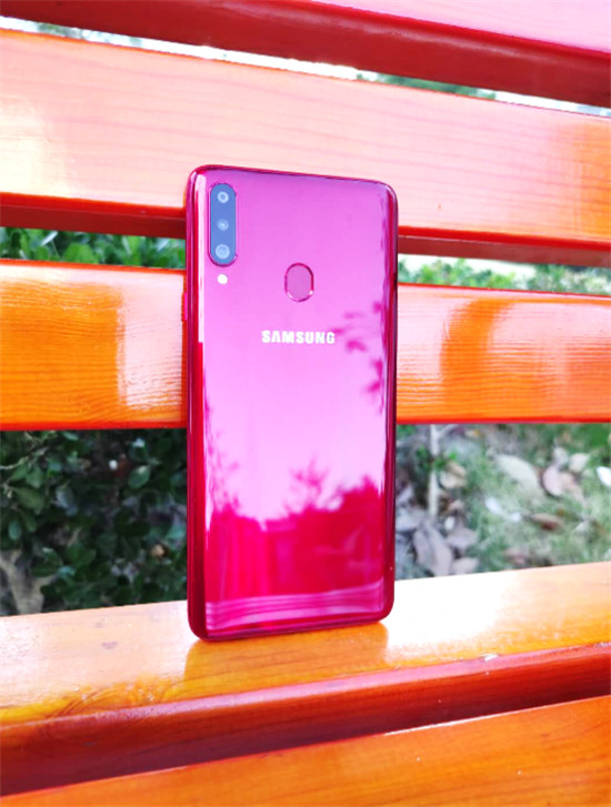 【集微拆評】搭載超廣角三攝 三星Galaxy A20s重新定義性價(jià)比