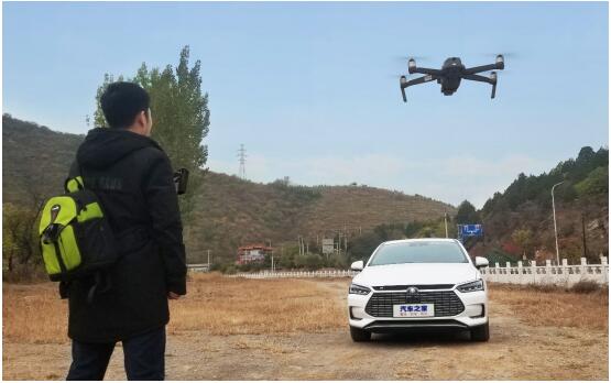汽車(chē)之家「直播無(wú)線（4G）背包」獲七牛云「2019年度創(chuàng)意硬件產(chǎn)品獎(jiǎng)」