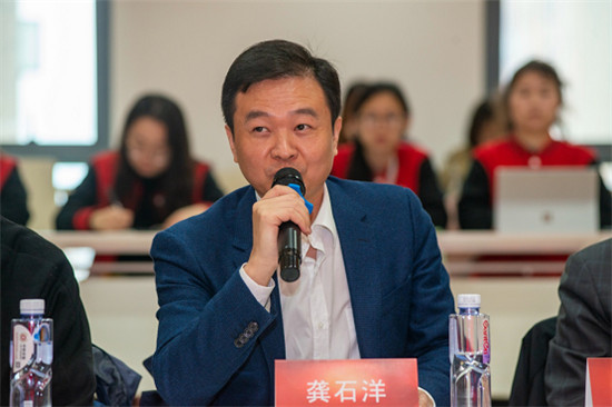 撫今追昔 共探小額信貸發(fā)展未來(lái)