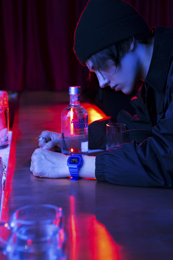 潮流入喉！G-SHOCK X ABSOLUT絕對伏特加聯(lián)名款破界來襲