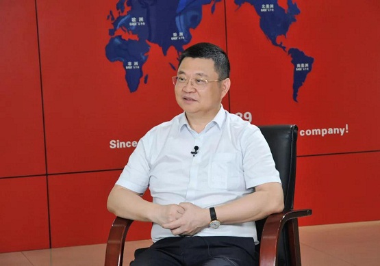 易事特創(chuàng)始人何思模教授榮獲中國互聯(lián)網經濟論壇“2019十大年度人物”！