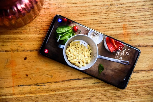 5599元起！三星Galaxy S10+大優(yōu)惠，新年換機(jī)首選旗艦