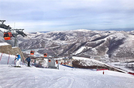 滑粉雪、住民宿、泡溫泉，用一場(chǎng)野奢之旅，來(lái)給2019圓滿(mǎn)收尾!