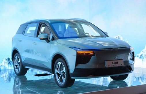 愛馳冠名高鐵專列，“愛馳U5 新勢代品質SUV”首發(fā)上海虹橋