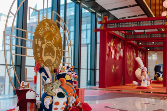 【北京購物中心】王府中環(huán)火熱迎新年，快來接收屬于你的新年禮物吧！