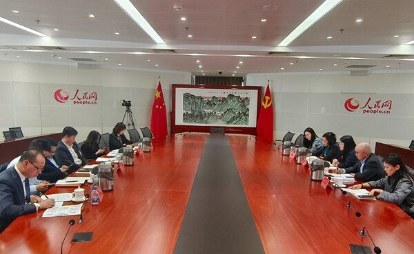 雷士照明林良琦參加人民網金臺會議，為中國智能制造建言獻策