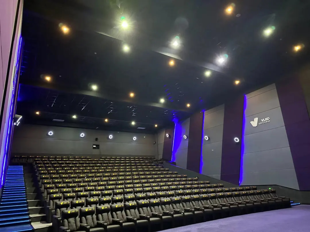 國內首塊4K 14米VLED LED落地?？冢杏肮夥迮c中視電影院線戰(zhàn)略合作再添新動向