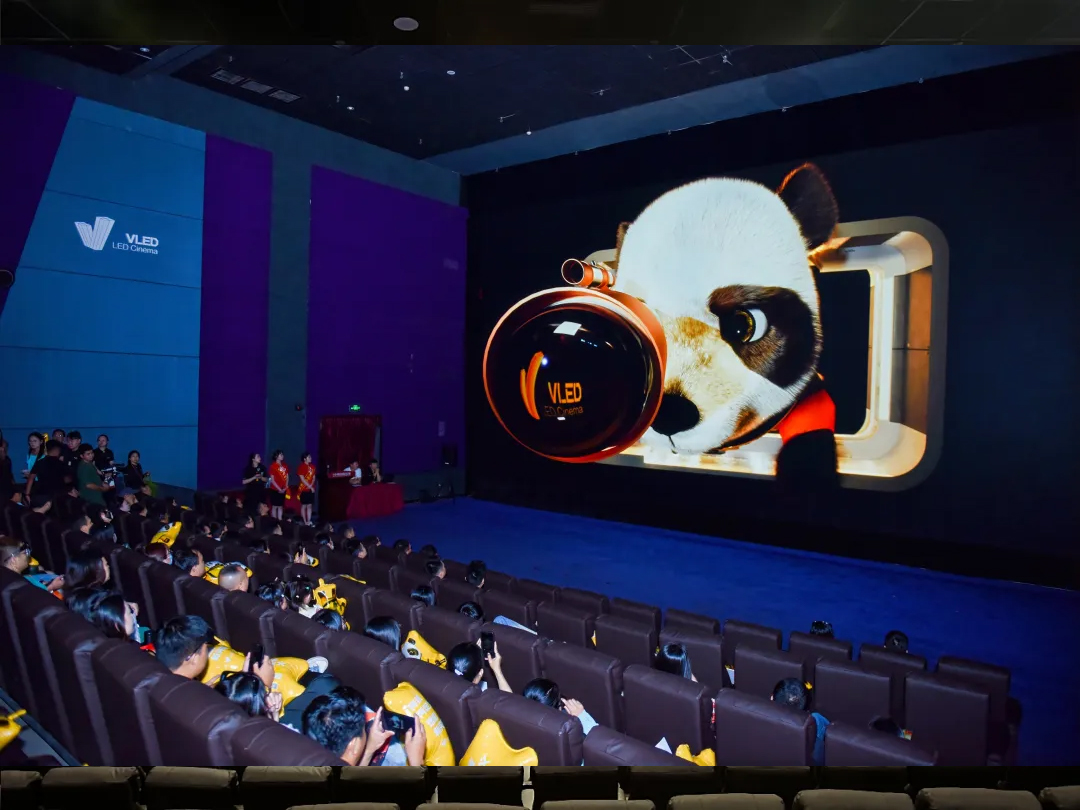 國內首塊4K 14米VLED LED落地海口，中影光峰與中視電影院線戰(zhàn)略合作再添新動向