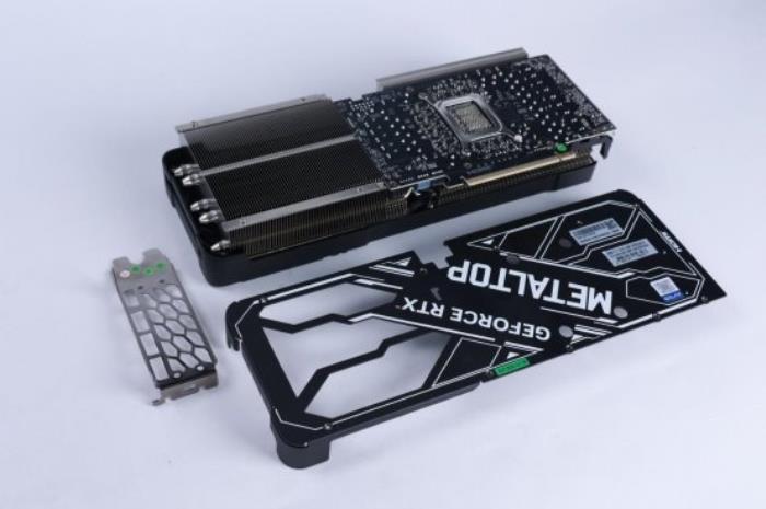 支持DLSS4，影馳 RTX 5080 金屬大師OC評測