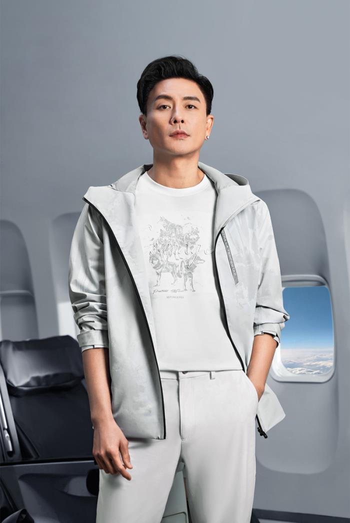 七匹狼時(shí)尚男裝革新商旅賽道 以“輕”破局重構(gòu)商務(wù)出行場景