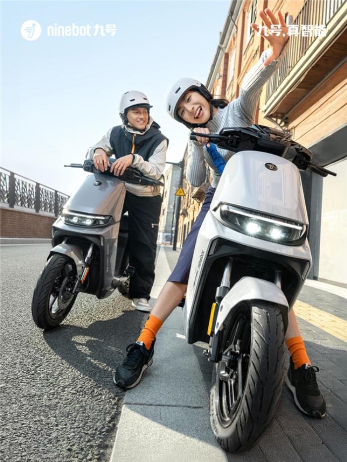 智能電動(dòng)車(chē)新標(biāo)桿！九號(hào)六項(xiàng)市場(chǎng)領(lǐng)先地位權(quán)威確認(rèn)