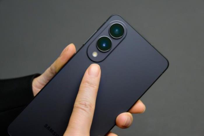 滿載創(chuàng)新理念 設(shè)計(jì)團(tuán)隊(duì)分享三星Galaxy S25 Edge的幕后故事
