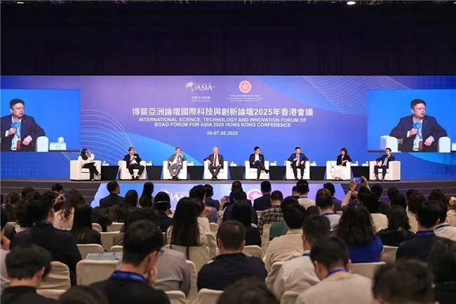 vivo出席博鰲亞洲論壇國(guó)際科技與創(chuàng)新論壇2025年中國(guó)香港會(huì)議，共話(huà)人工智能未來(lái)圖景