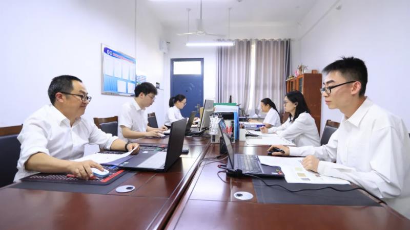 Plaso伯索助力縣域教育新樣本！全國(guó)首家【區(qū)縣級(jí)云端學(xué)?！柯鋺艉蔽宸蹇h