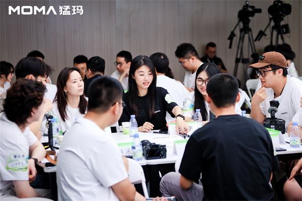 猛瑪2025猛友大會(huì)圓滿收官，影視颶風(fēng)Tim首度現(xiàn)身共創(chuàng)現(xiàn)場(chǎng)