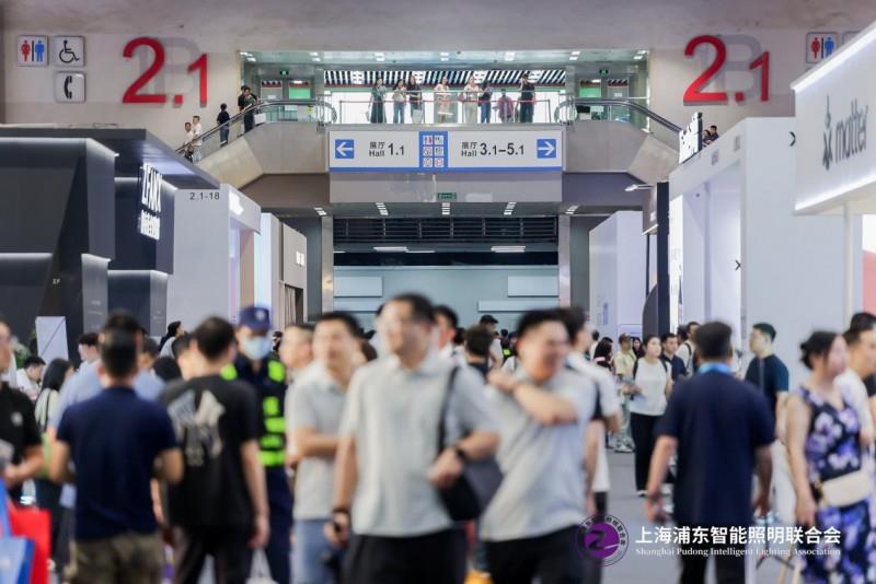 2025 廣州建博會(huì)盛大啟幕，上海浦東智能照明聯(lián)合會(huì)攜手共筑智能照明新輝煌
