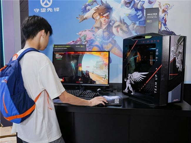 BW2025雕宅首日狂歡，技嘉AORUS夢想主場引爆電競狂潮